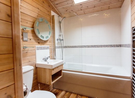 Comfort Wooden Lodge image