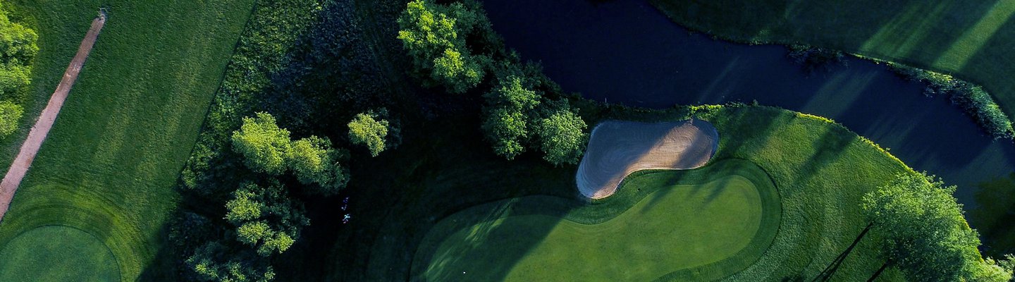 9 hole golf course image